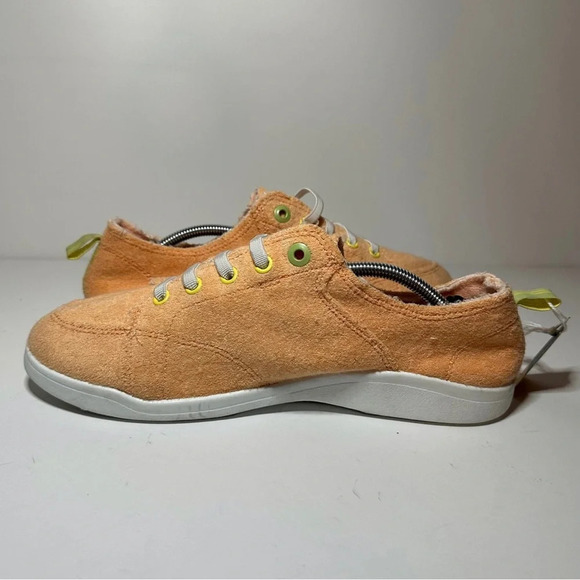 Vionic Womens Pismo Orange Fashion Sneaker Size 9.5 Wide - Picture 3 of 9